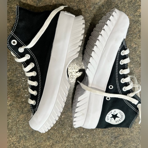 Converse Chuck Taylor All Star Lugged 2.0 Unisex - Picture 1 of 9